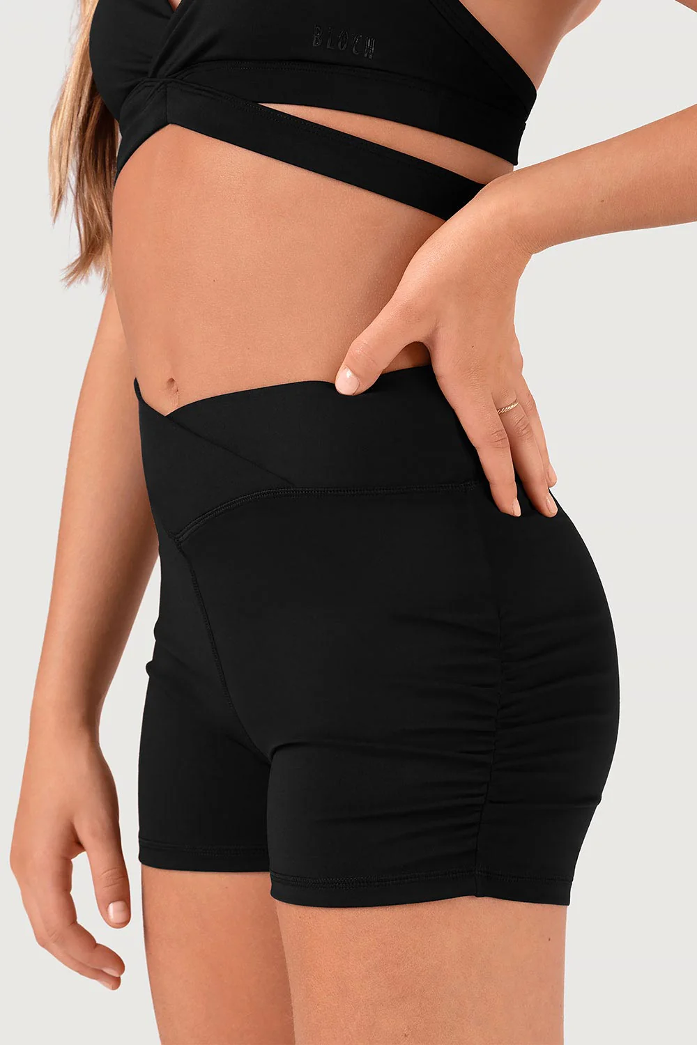 D55764G - Element V Front Shorts - Image 3