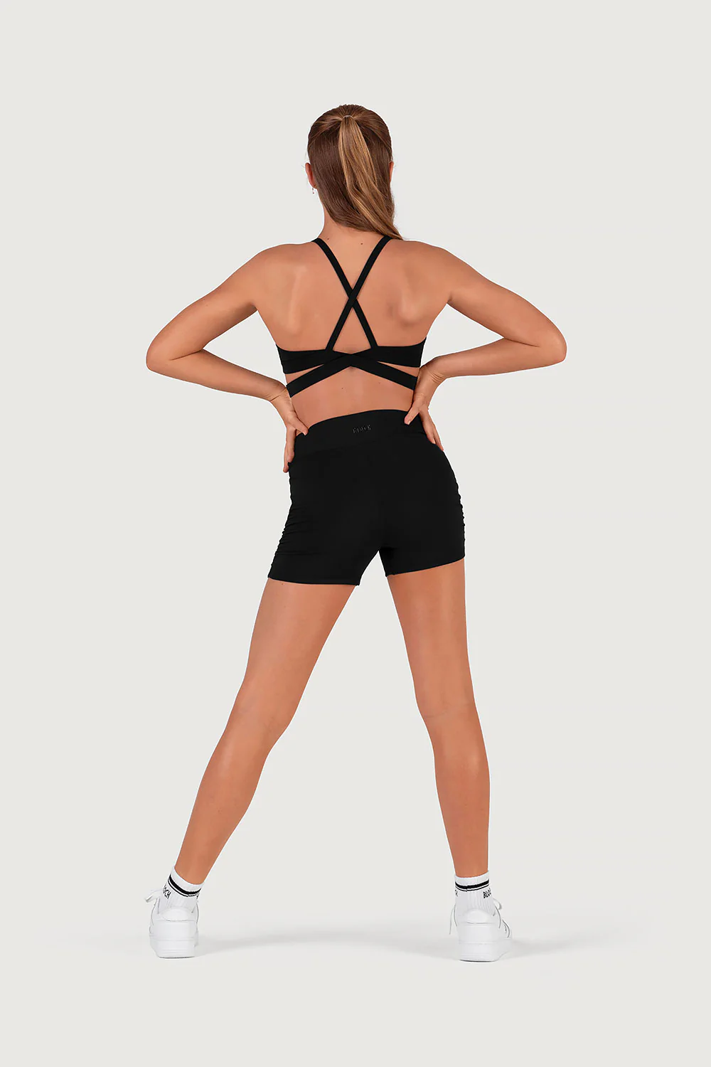 D55764G - Element V Front Shorts - Image 5