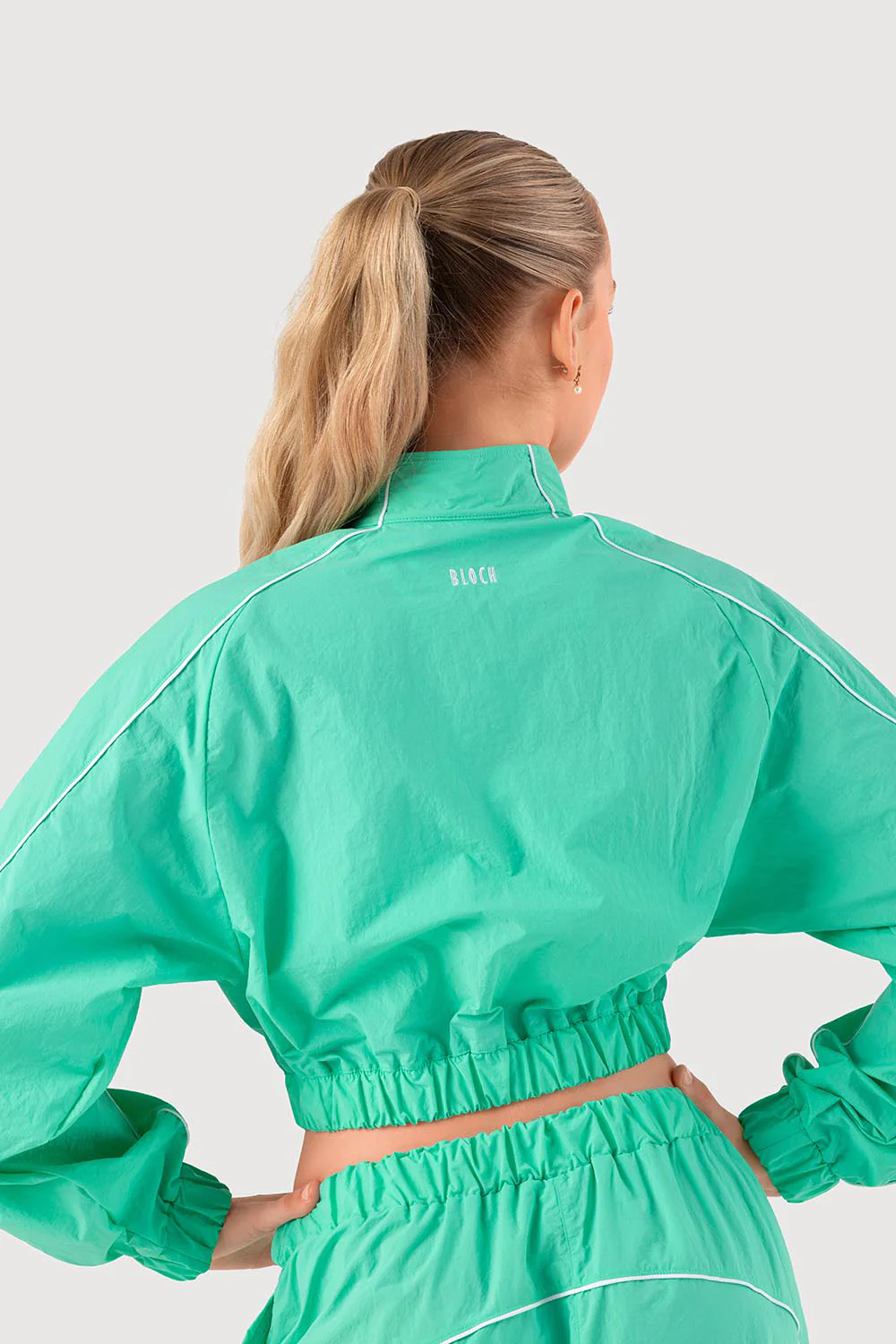 J55720G - Step Up Jacket - Image 3