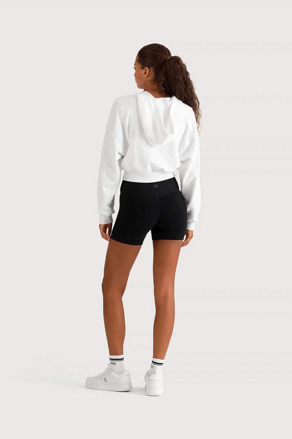 J5672Y - Cloud Jacket - Image 4