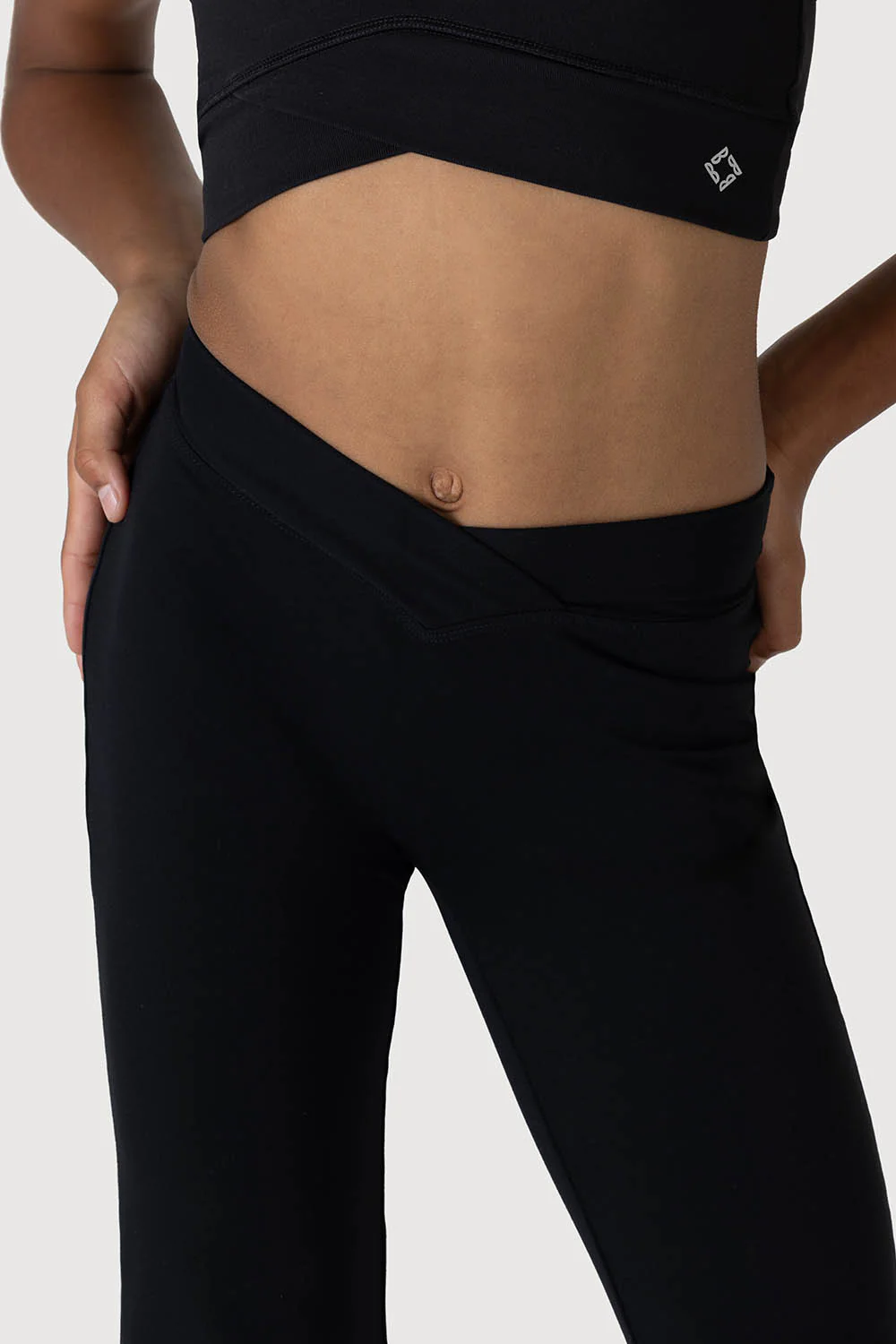 P5227G - Bloch Hope Full Length Girls High Cross Over Pant - Image 3