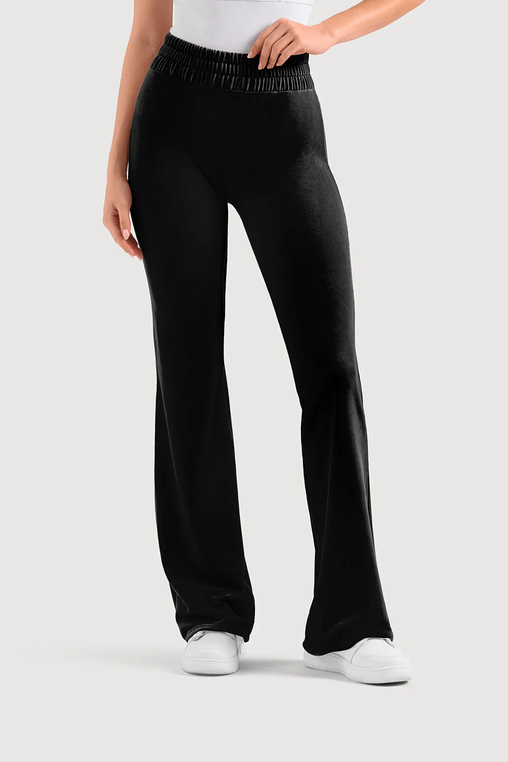 P5620Y - Velvet Flare Pants