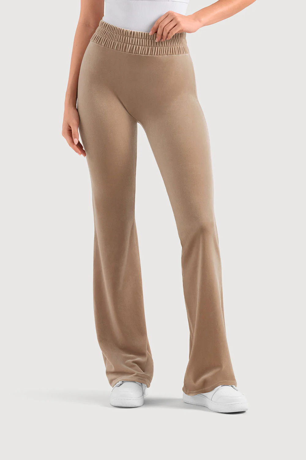 P5620Y - Velvet Flare Pants - Image 3