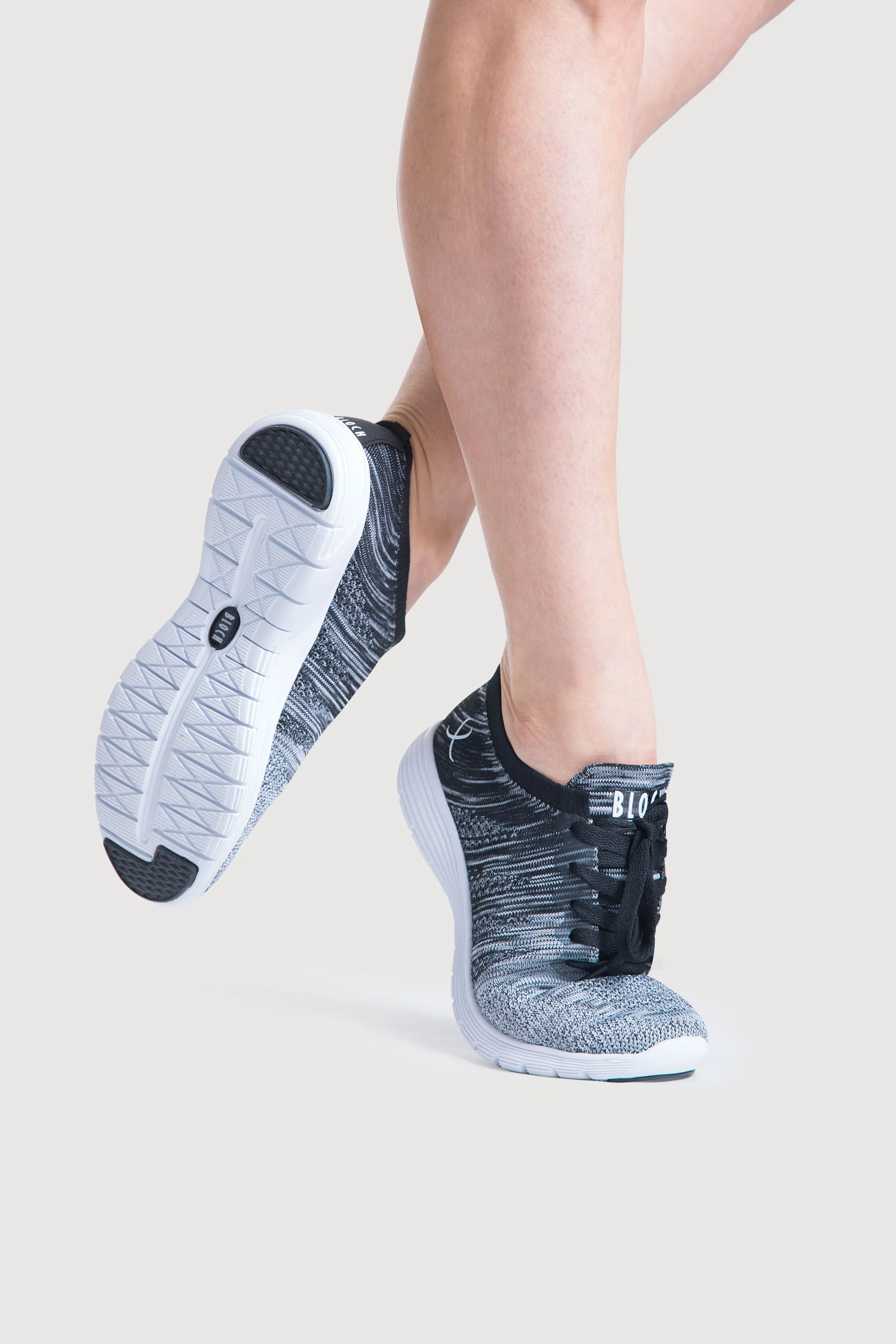 S0926L - Bloch Omnia Lifestyle Dance Sneaker - Image 6