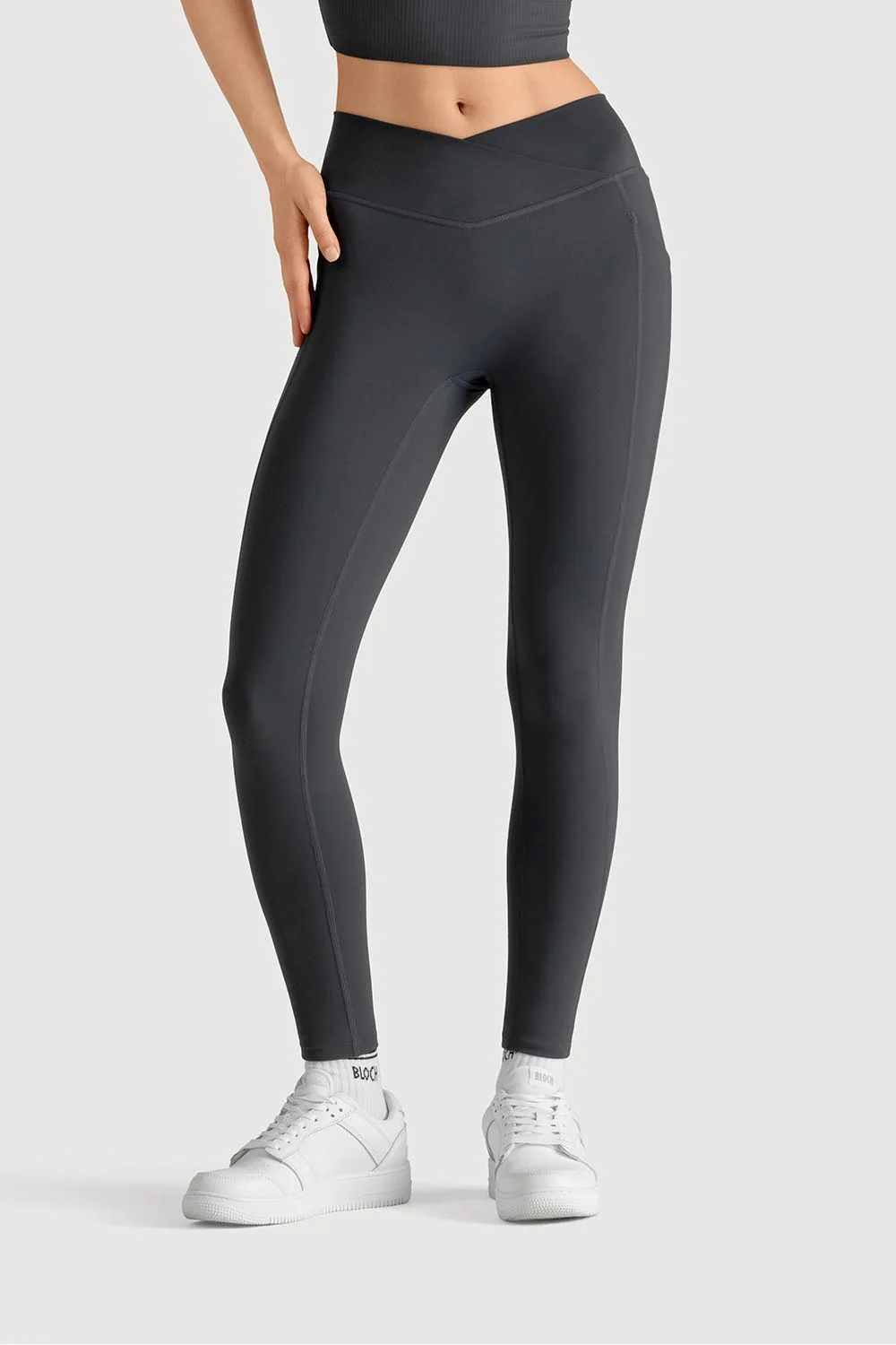 T5902Y - BLOCHeverhold™ V Shape Tight Regular