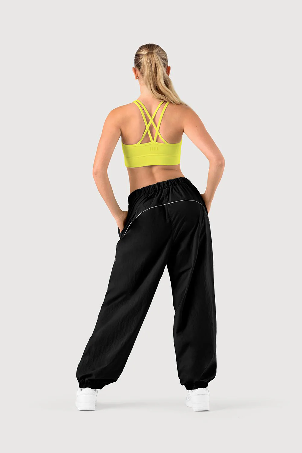 Z55771G - Striker Crop 2.0 - Image 5