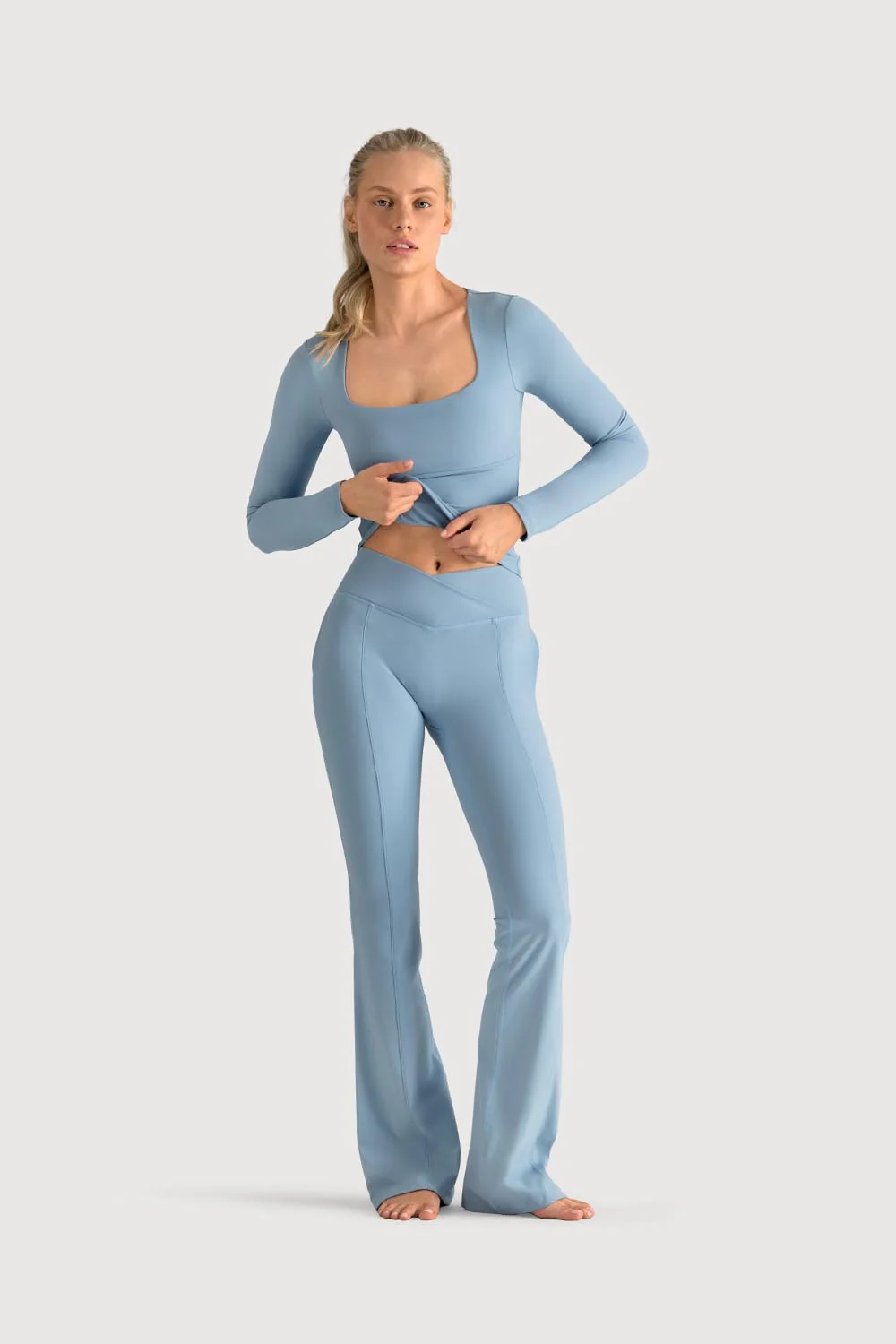 Z5684Y - Essential Long Sleeve Top - Image 3
