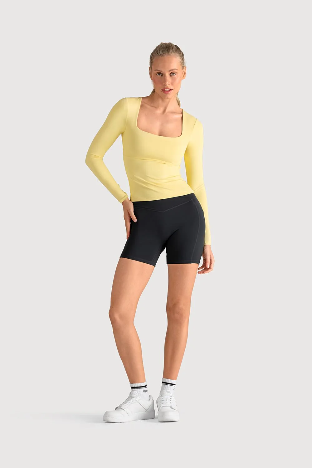 Z5684Y - Essential Long Sleeve Top - Image 3