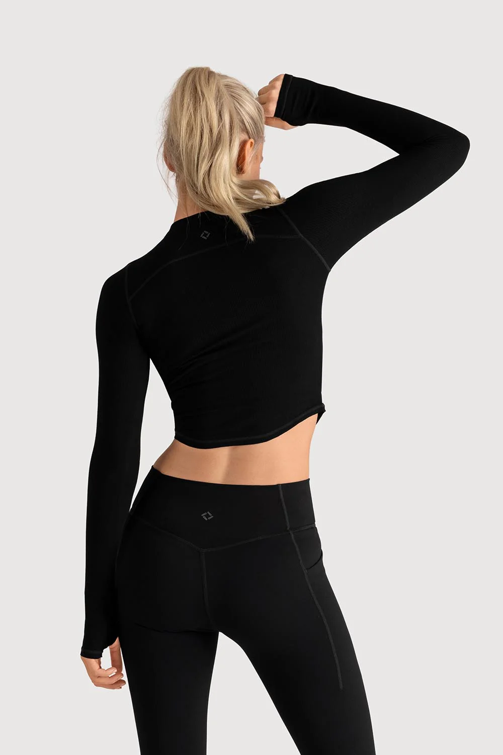 Z5990YN - Dynamic Long Sleeve Top - Image 3