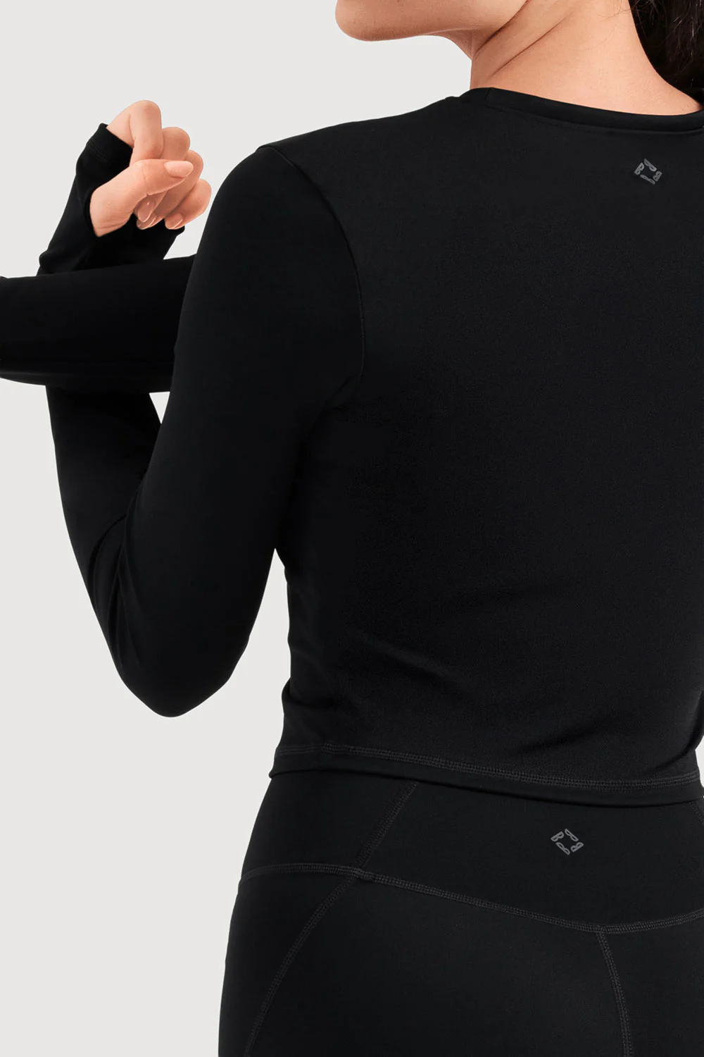 ZCO1811 - Form Long Sleeve Top - Image 3